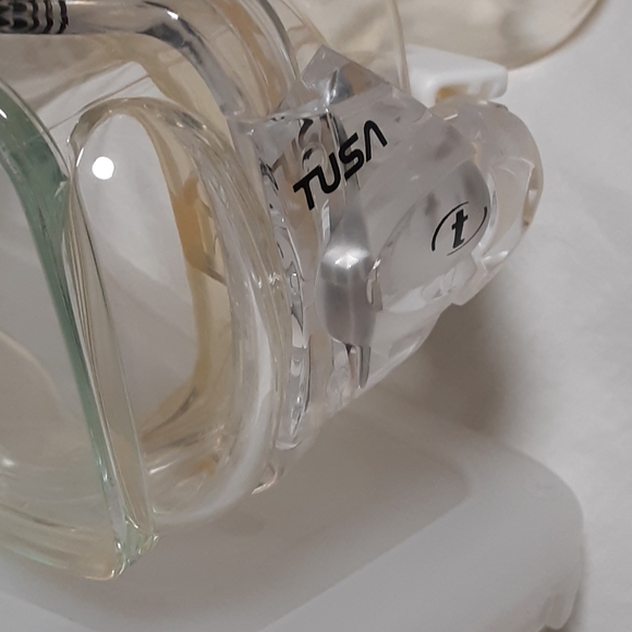 Goggles and snorkel - Picture 2 of 3